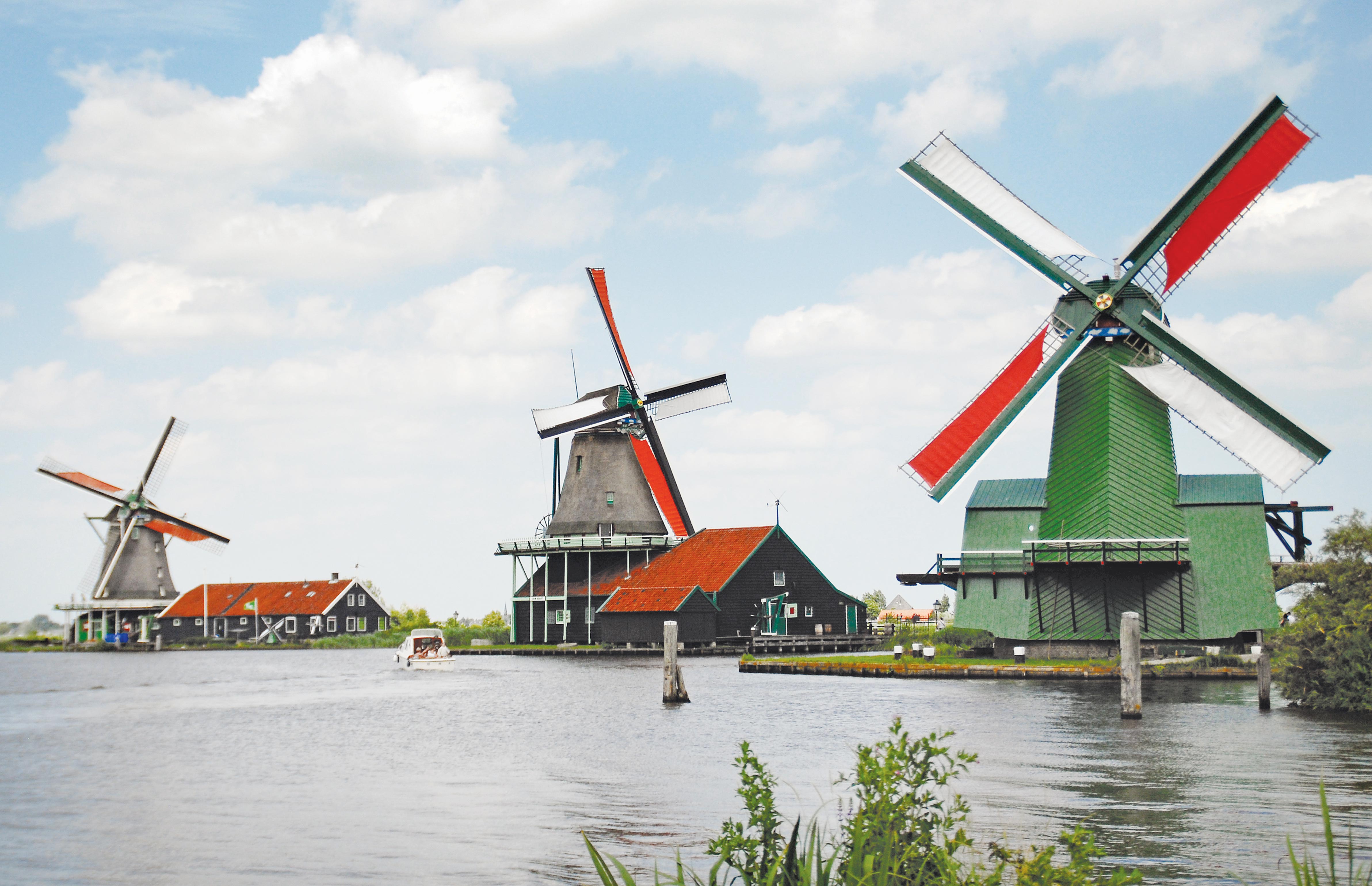 O parque dos moinhos de vento na Holanda